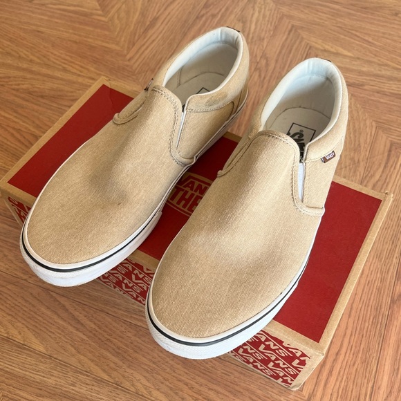 Men’s Classic Canvas Slip On Vans - Picture 1 of 8